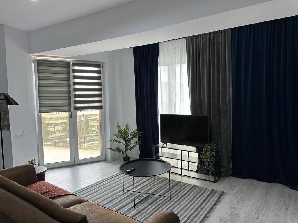City Center Accommodation - 308 Resita Ngoại thất bức ảnh