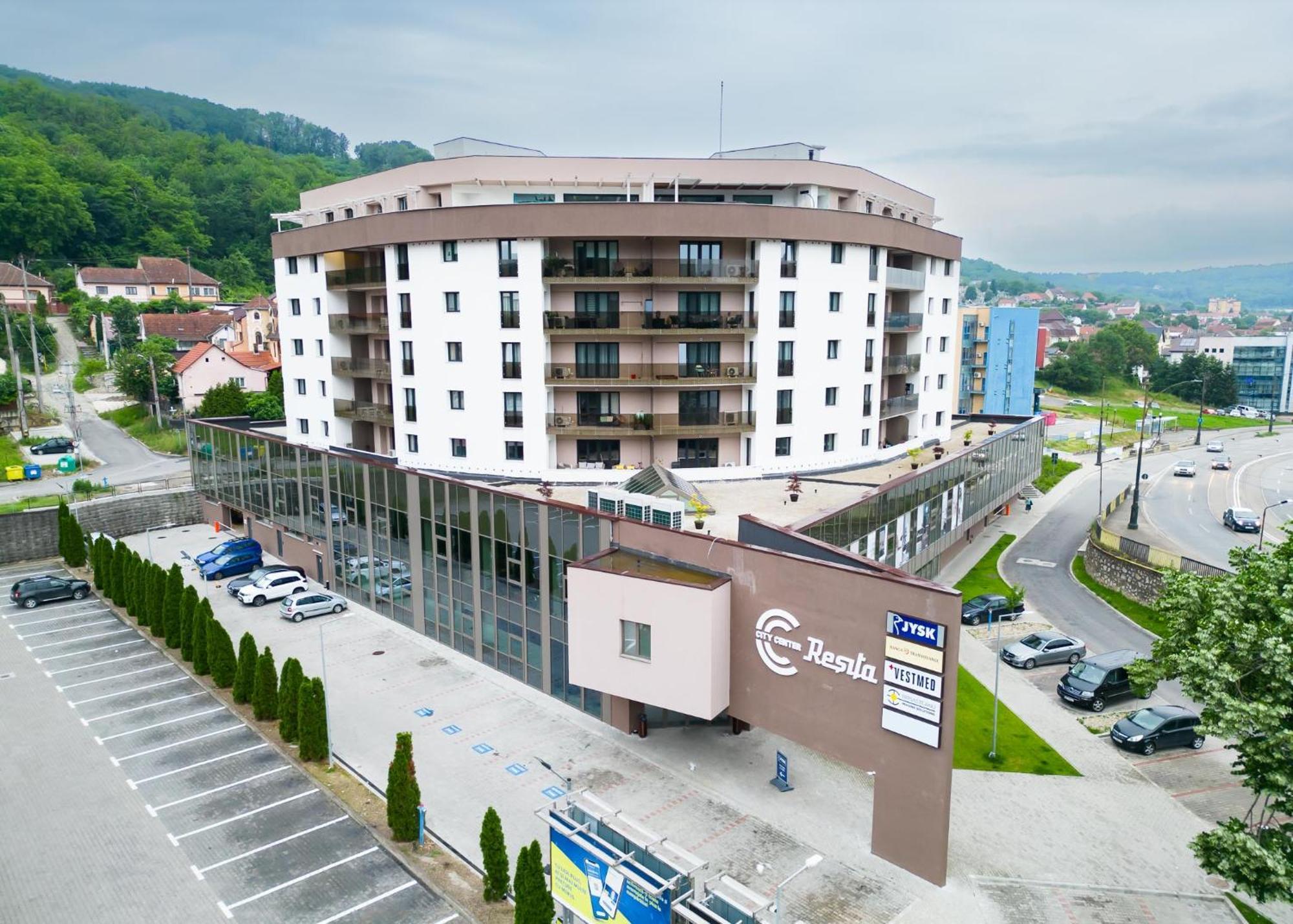 City Center Accommodation - 308 Resita Ngoại thất bức ảnh